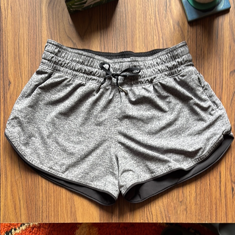 Lululemon Choose a Side Reversible Shorts